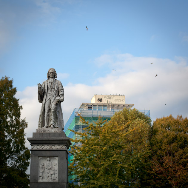 issac watts statue issac watts statue