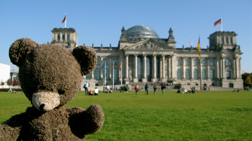 Bear in Berlin - taken with Canon G9