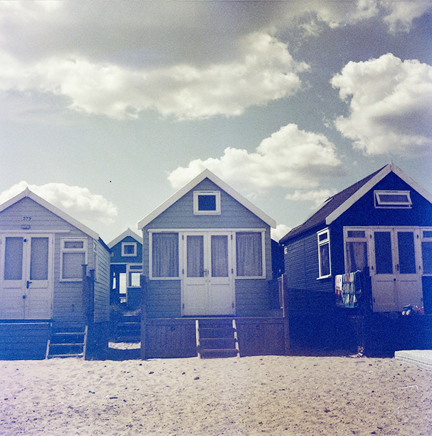 Blue beach huts - Lubitel 2 (redscale)